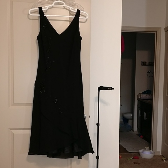 Evan Picone Dresses & Skirts - Evan Picone black beaded dress formal size 16